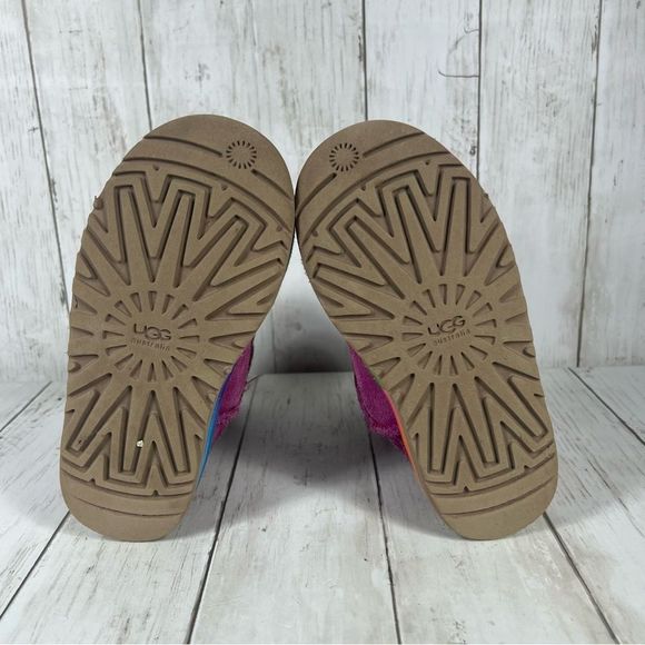 Ugg Boots/Booties Kids 13 - Picture 6 of 8